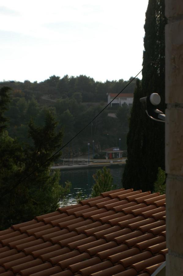 Apartments By The Sea Milna, Brac - 2962 Milna  Buitenkant foto